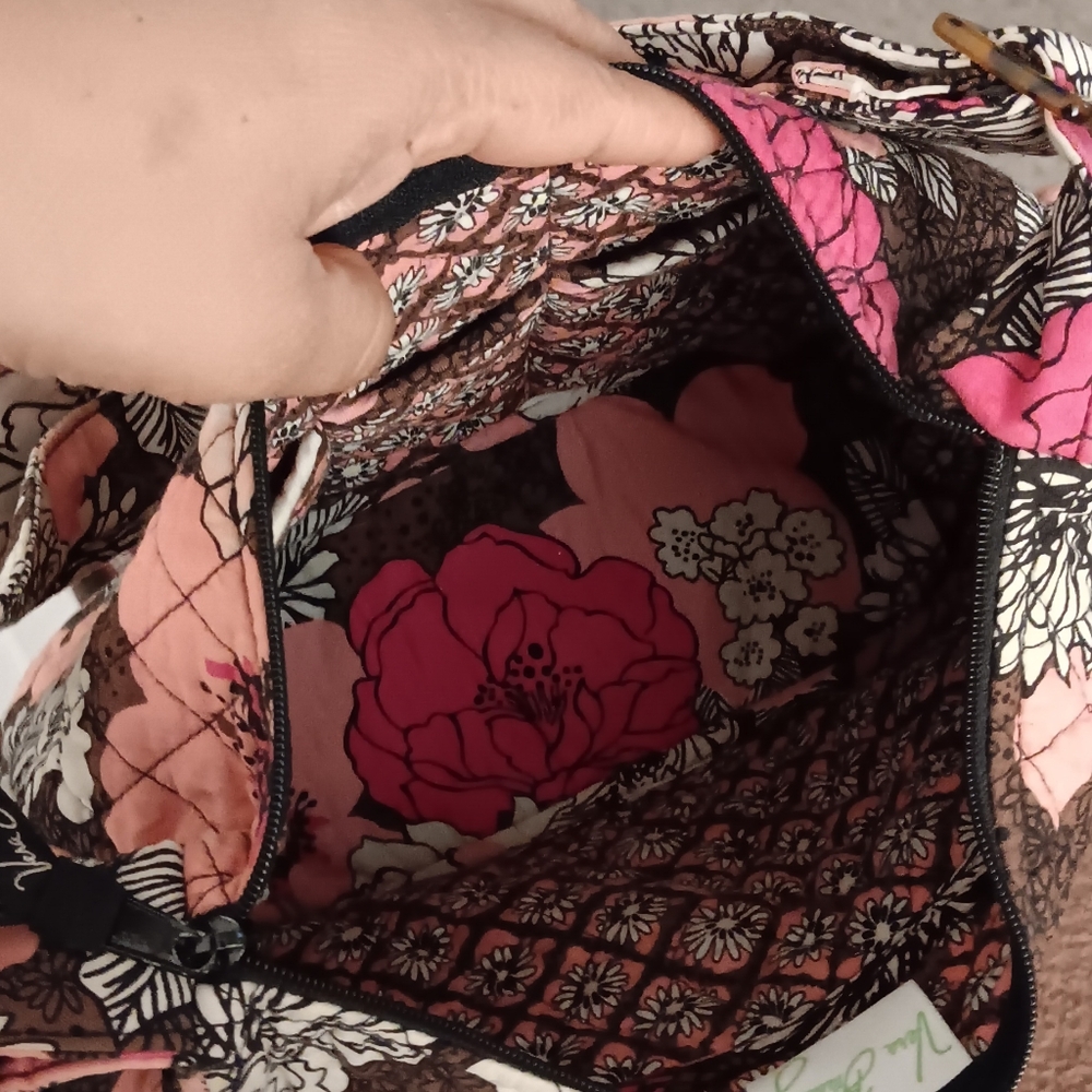 Vera Bradley Bag - Picture 4 of 8